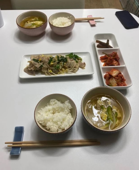 한국인 남편에게 '생활비 30만원' 받는 일본인 아내가 차려준 밥상 (사진) | 인스티즈