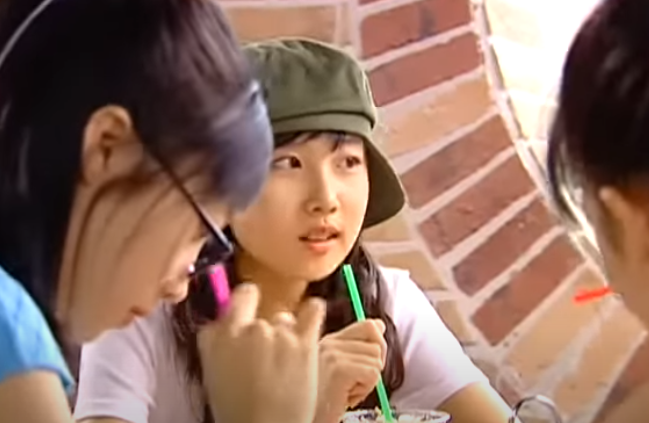 2002년 한 어린이 "심은진..간미연..이희진..김이지..김이지 다음에...." | 인스티즈