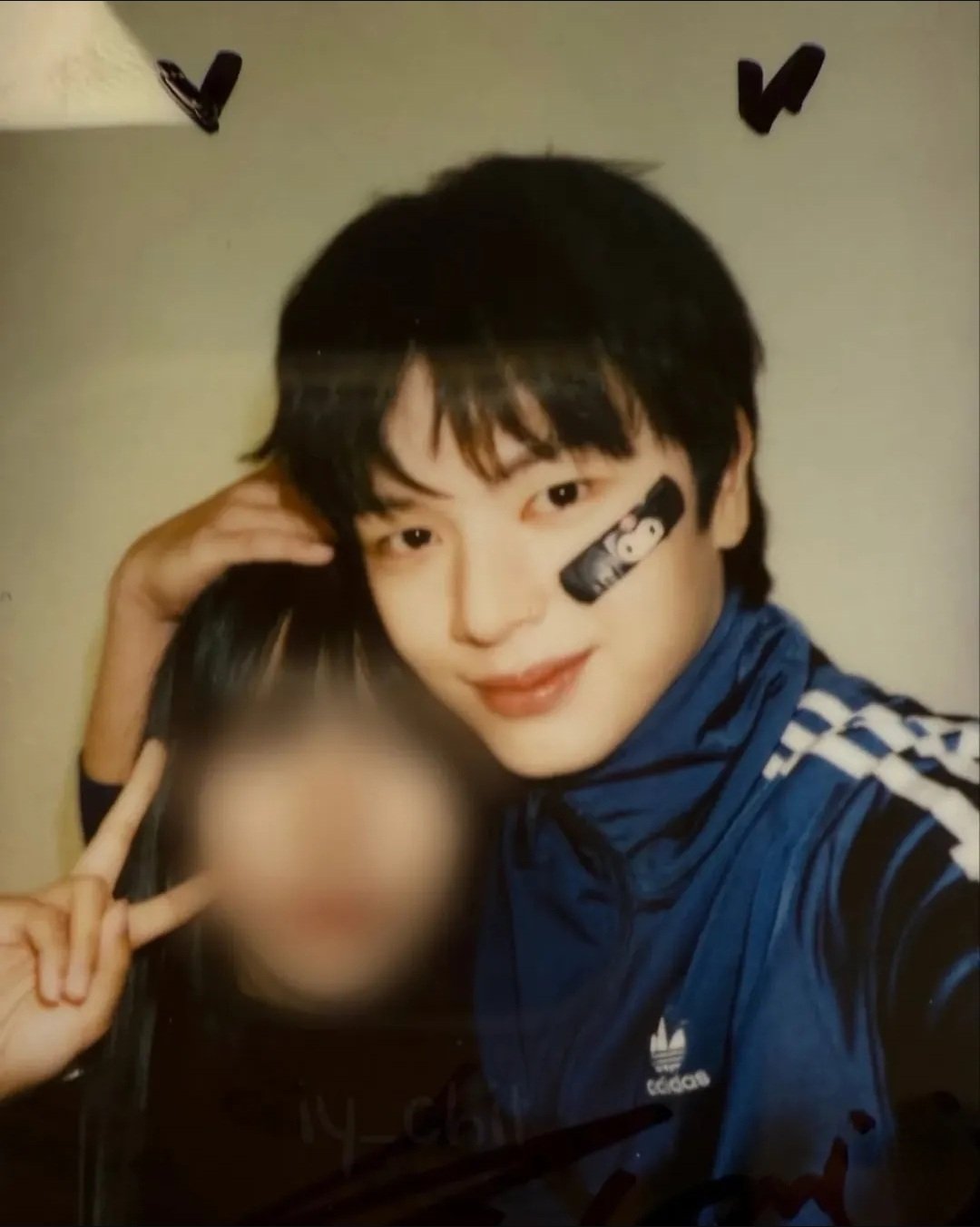 약간 세기말 감성+합성 재질인 박재범 포토회 사진 | 인스티즈