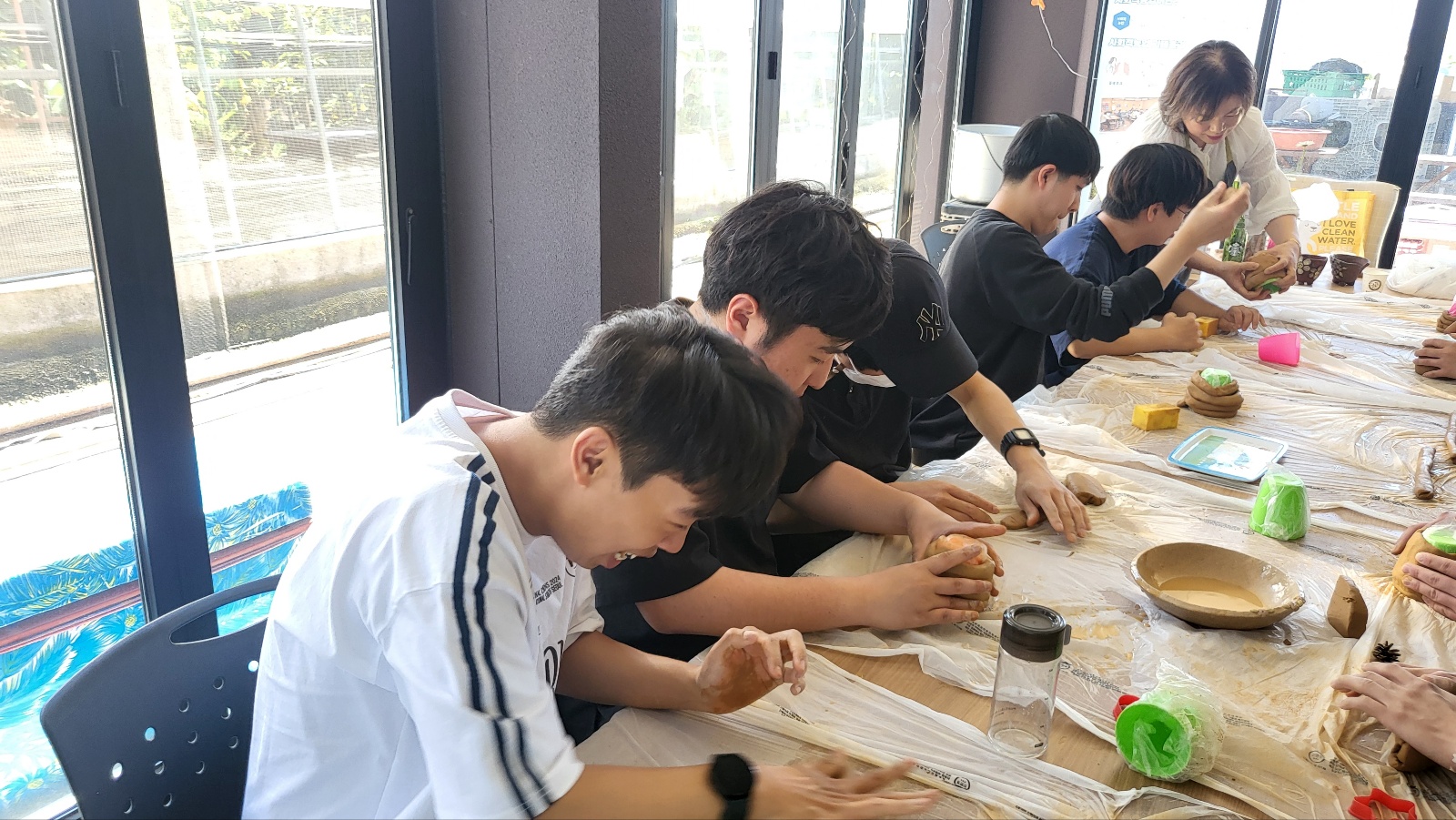 뜨렌비 이미지