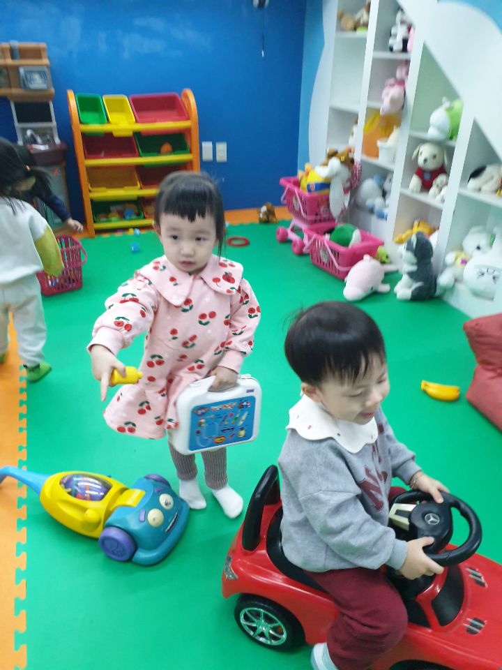 점핑빌리지 이미지