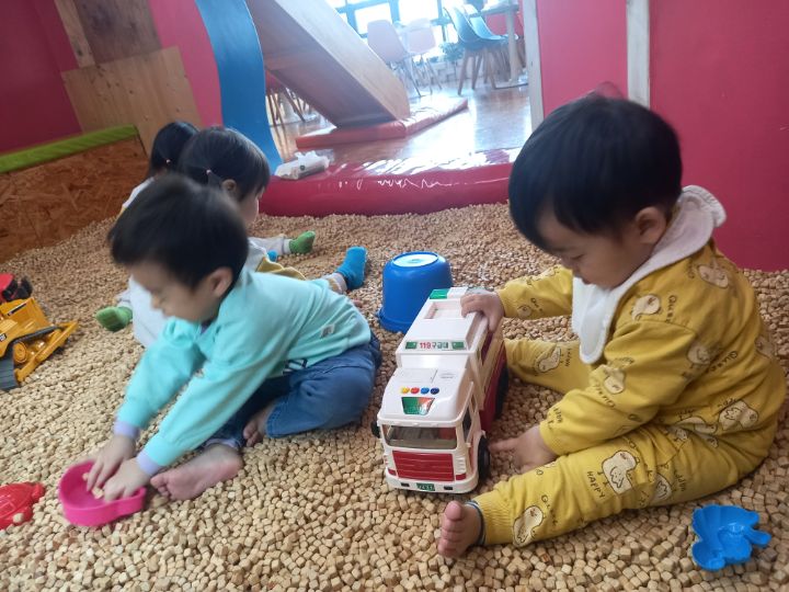 점핑빌리지 이미지