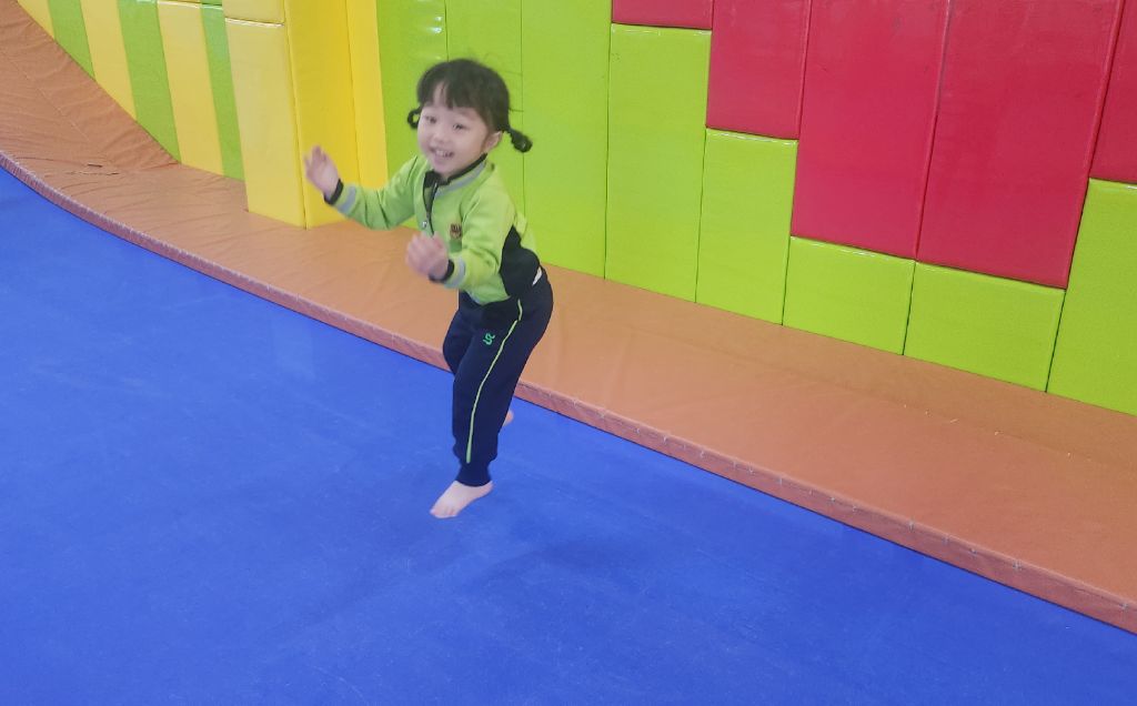 점핑빌리지 이미지