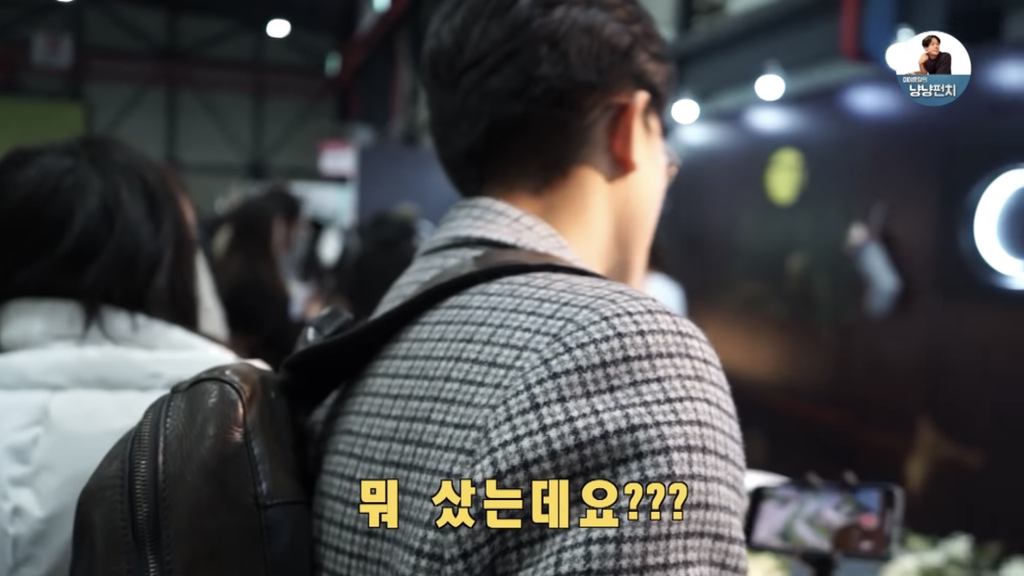 너무 극명하게 차이나서 웃긴 고양이 수의사들의 캣페스타 방문.jpg | 인스티즈