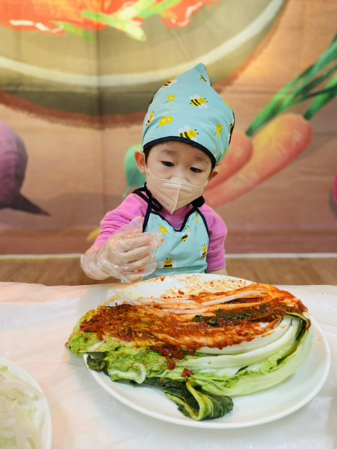 동*김* 이미지