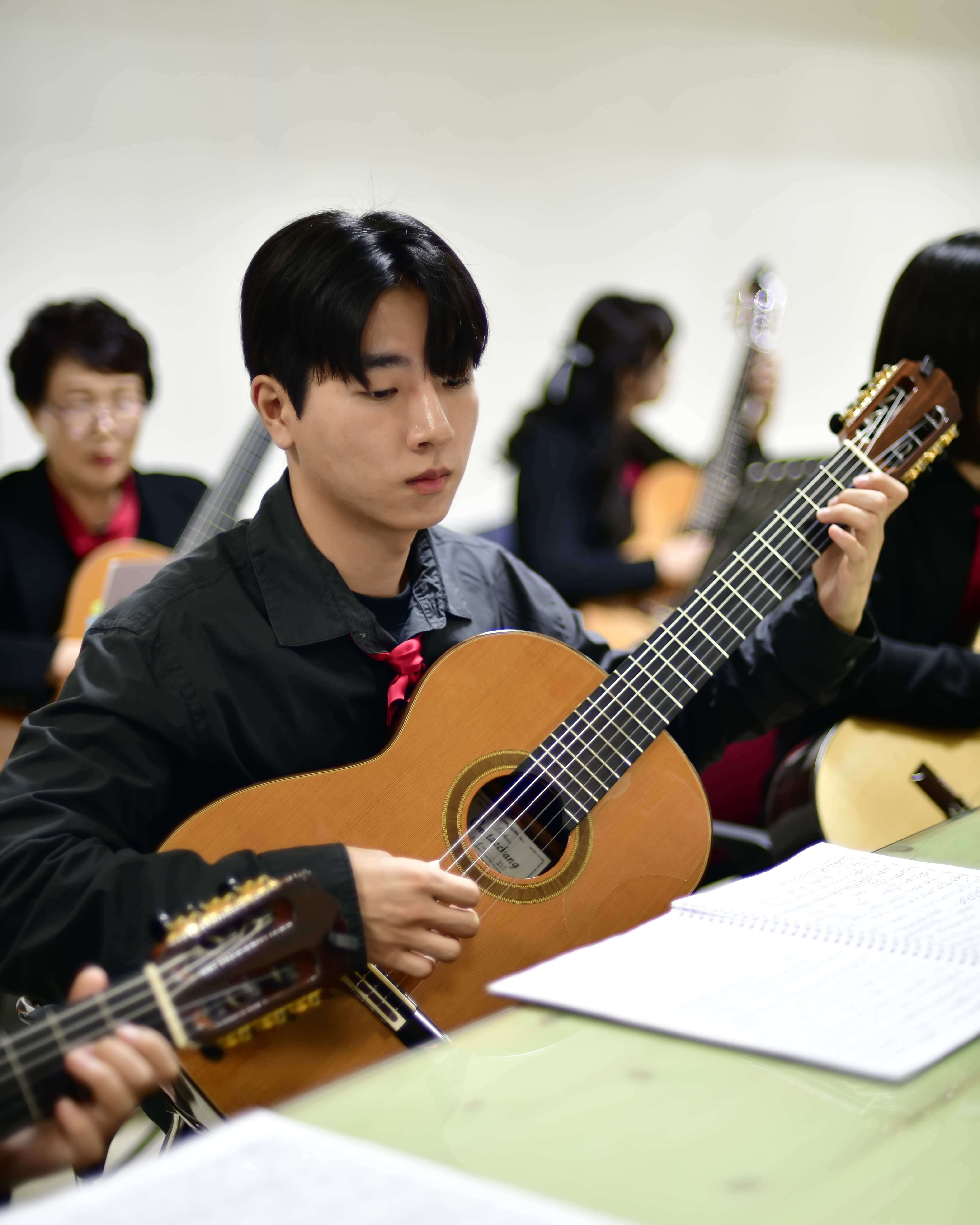 14회정기연주회개인사진-11(10장) - 소리사랑 앨범 - 소리사랑피아노 & 경주클래식기타앙상블 14회정기연주회개인사진-11(10장)