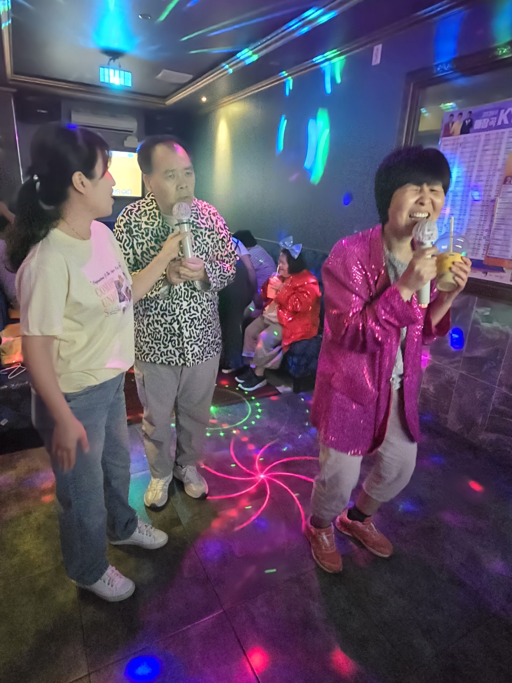 딩가딩가노래방 이미지