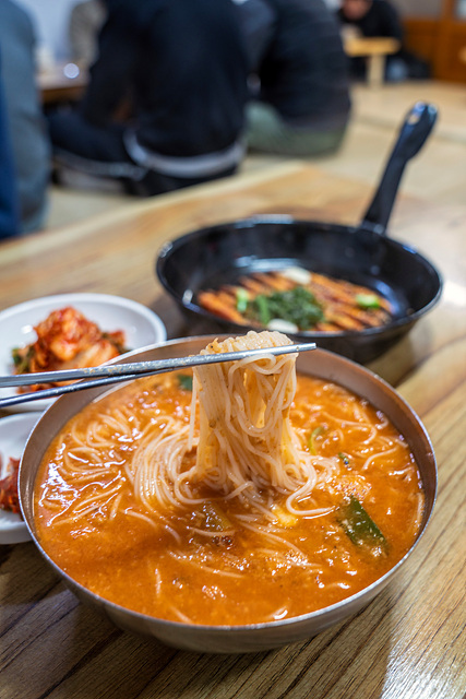 민물매운탕 이미지