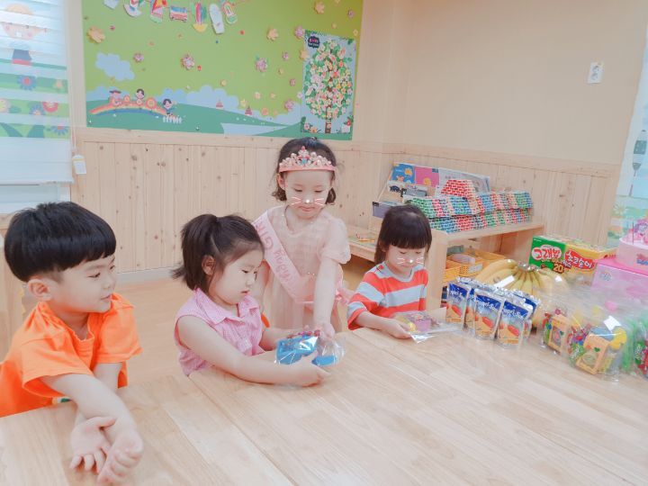 (6/3)유주의 생일파티 ~♡^^ - 2022 열매반(3,4,5세) - 국공립 화순 천재어린이집 (6/3)유주의 생일파티 ~♡^^