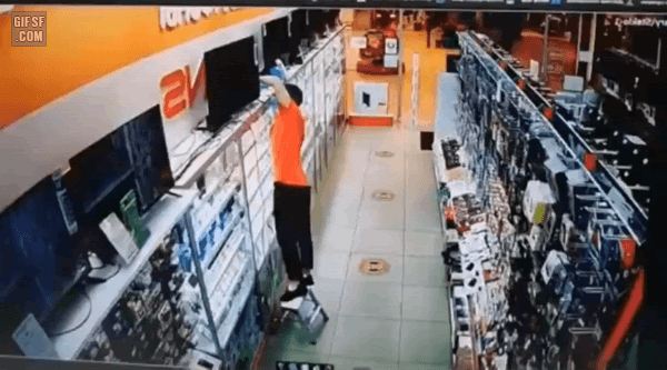 첫 출근 대참사.gif | 인스티즈