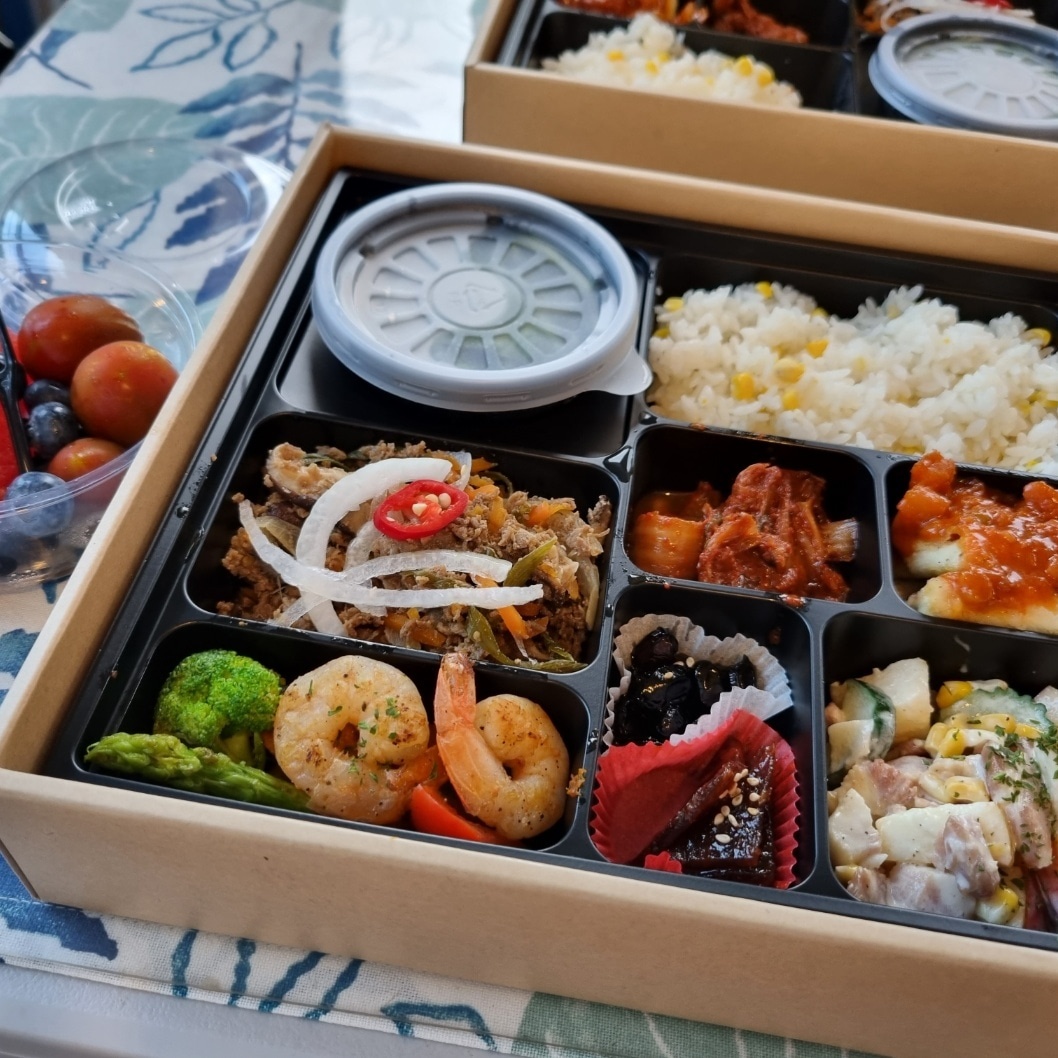 식탁의 온도 이미지