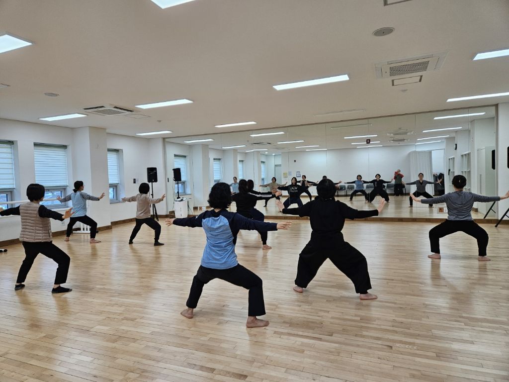 모임 이미지