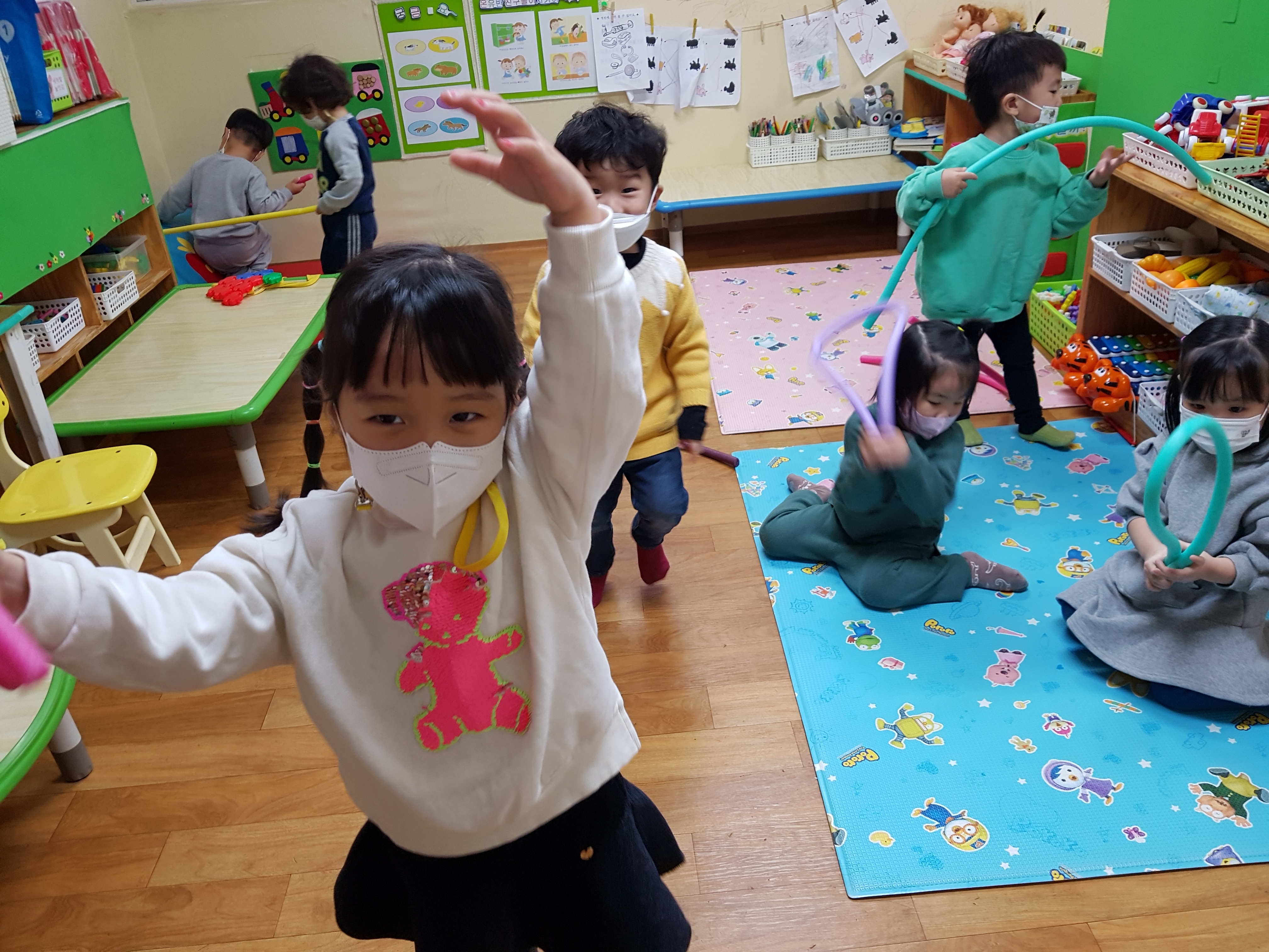 퍼니앤조이 이미지