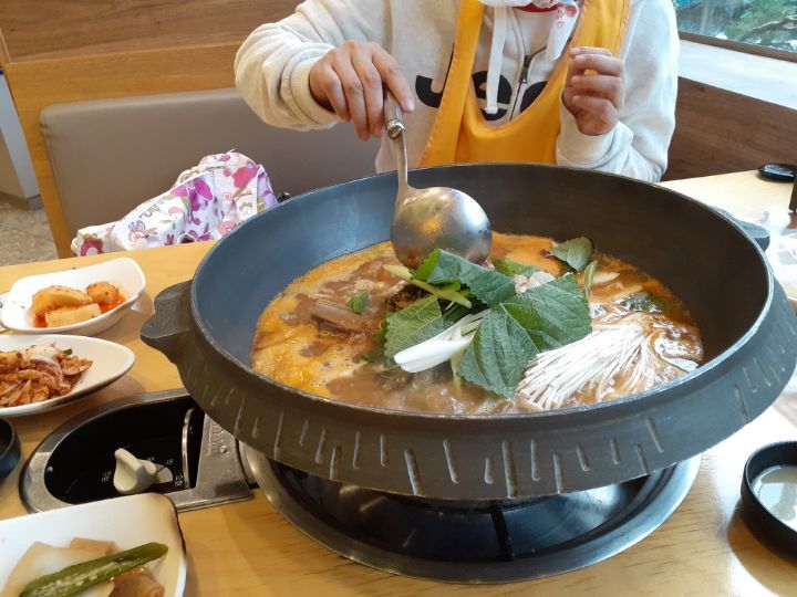 가마솥감자탕 이미지