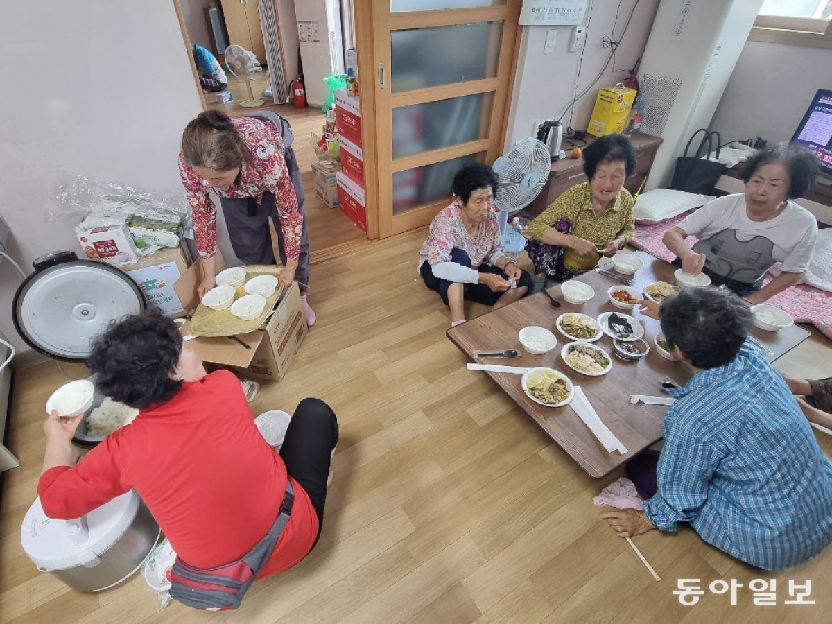 따뜻한 밥상 백석 이미지