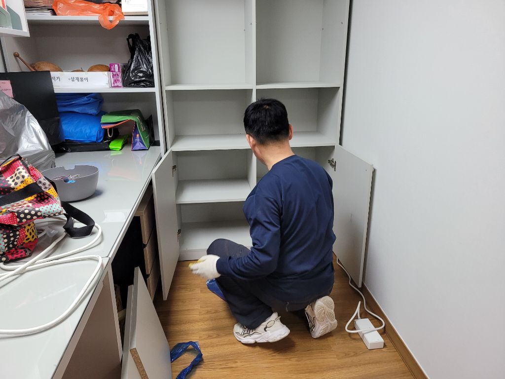 방충망영웅 이미지