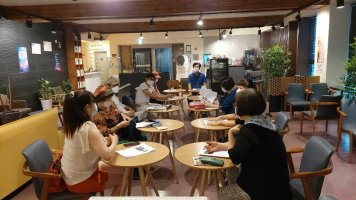 홍가시카페(cafe) 이미지