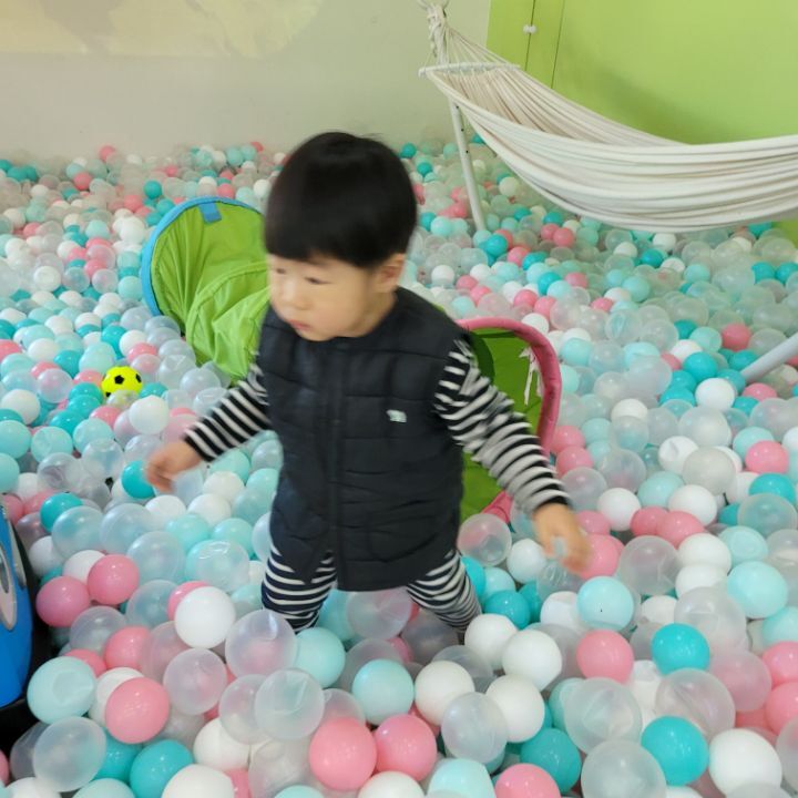 키즈까페(베베시에로) 다녀왔어요^^ - 2022년 신나는반 사진 - 재능스쿨 어린이집 키즈까페(베베시에로) 다녀왔어요^^
