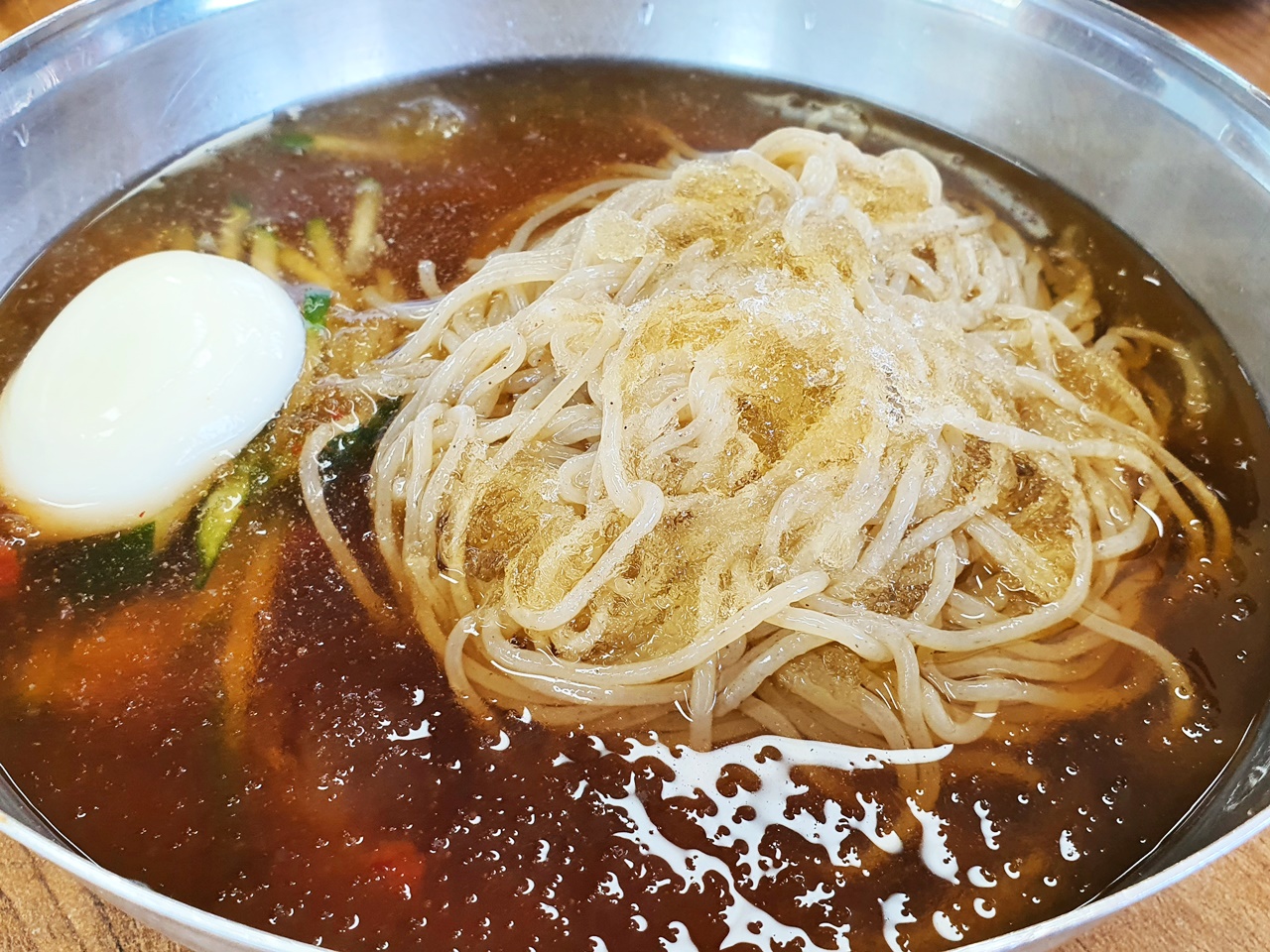 본밀면 이미지