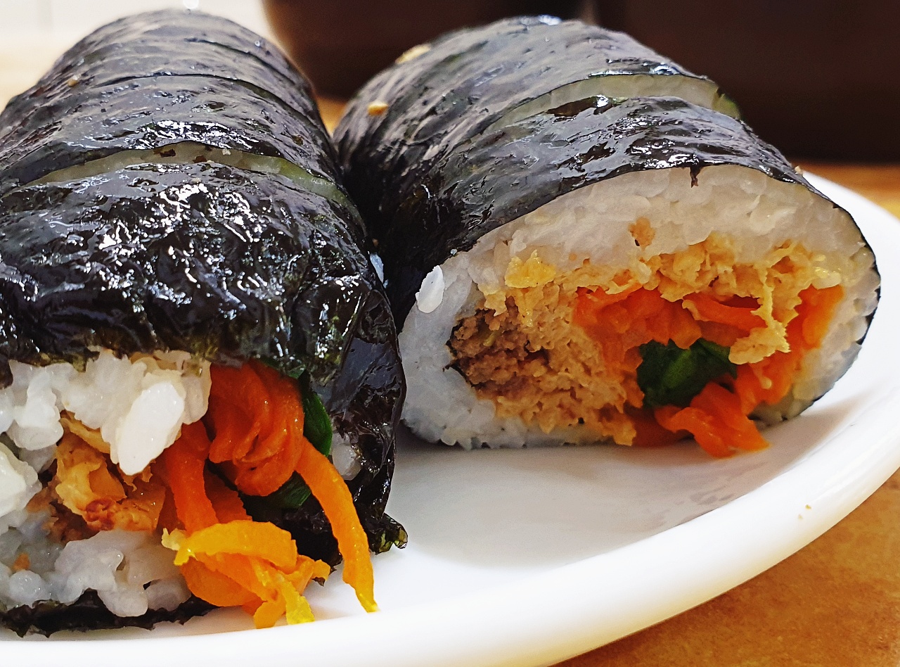 뚱김밥과국수 이미지