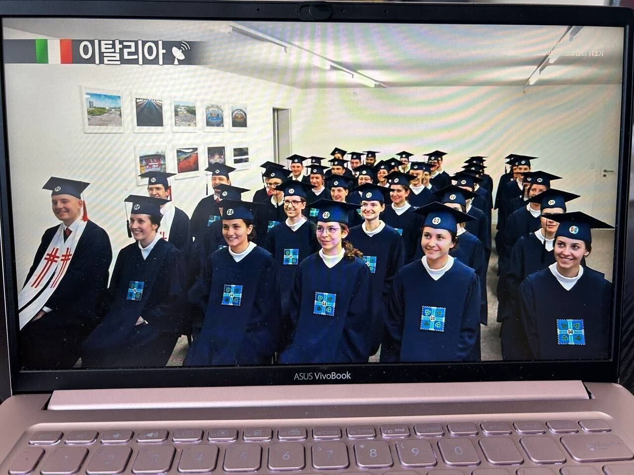 신천지 시온기독교센터 113기 10만 수료식 - 10만 수료식 - 신천지 하늘무지개 떡방앗간 세상에 이런 일이? 신천지 시온기독교센터 113기 10만... 