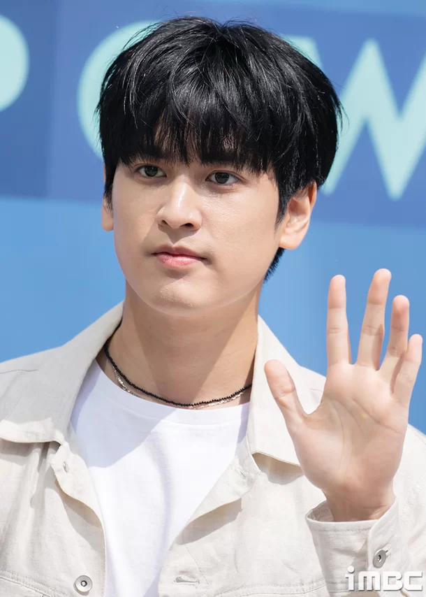 핫게보고 생각난 아빠가 TV는 사랑을 싣고에 네임드 여배우 첫사랑으로 출연한 아이돌 | 인스티즈