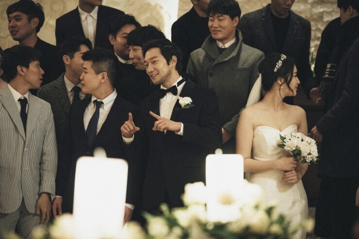 청각 장애가 있는 손호준이 고등학교 때 짝사랑했던 손석구의 결혼식에 가는 단편 영화.avi | 인스티즈