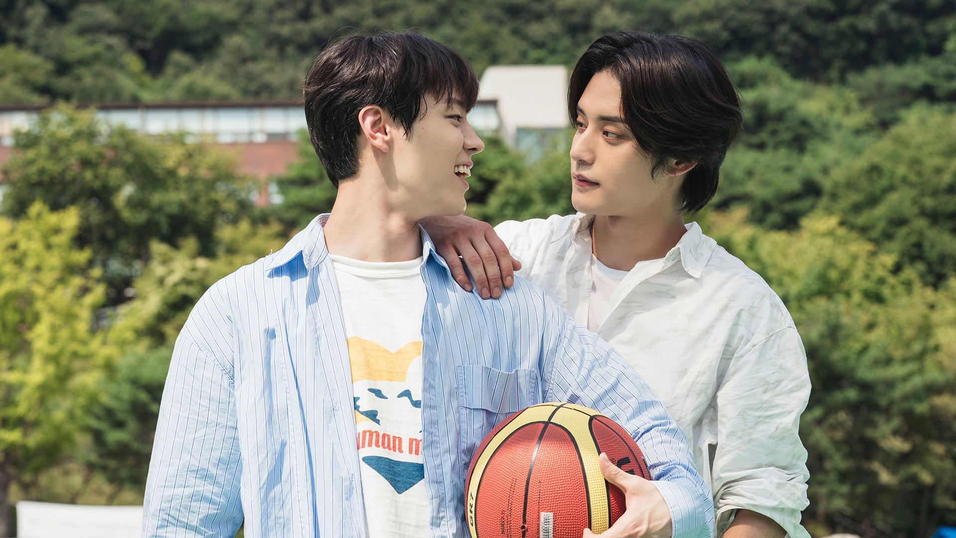 두번이나 같이 BL 드라마를 찍은 서바 출신 남자 가수 두명.....jpgif | 인스티즈