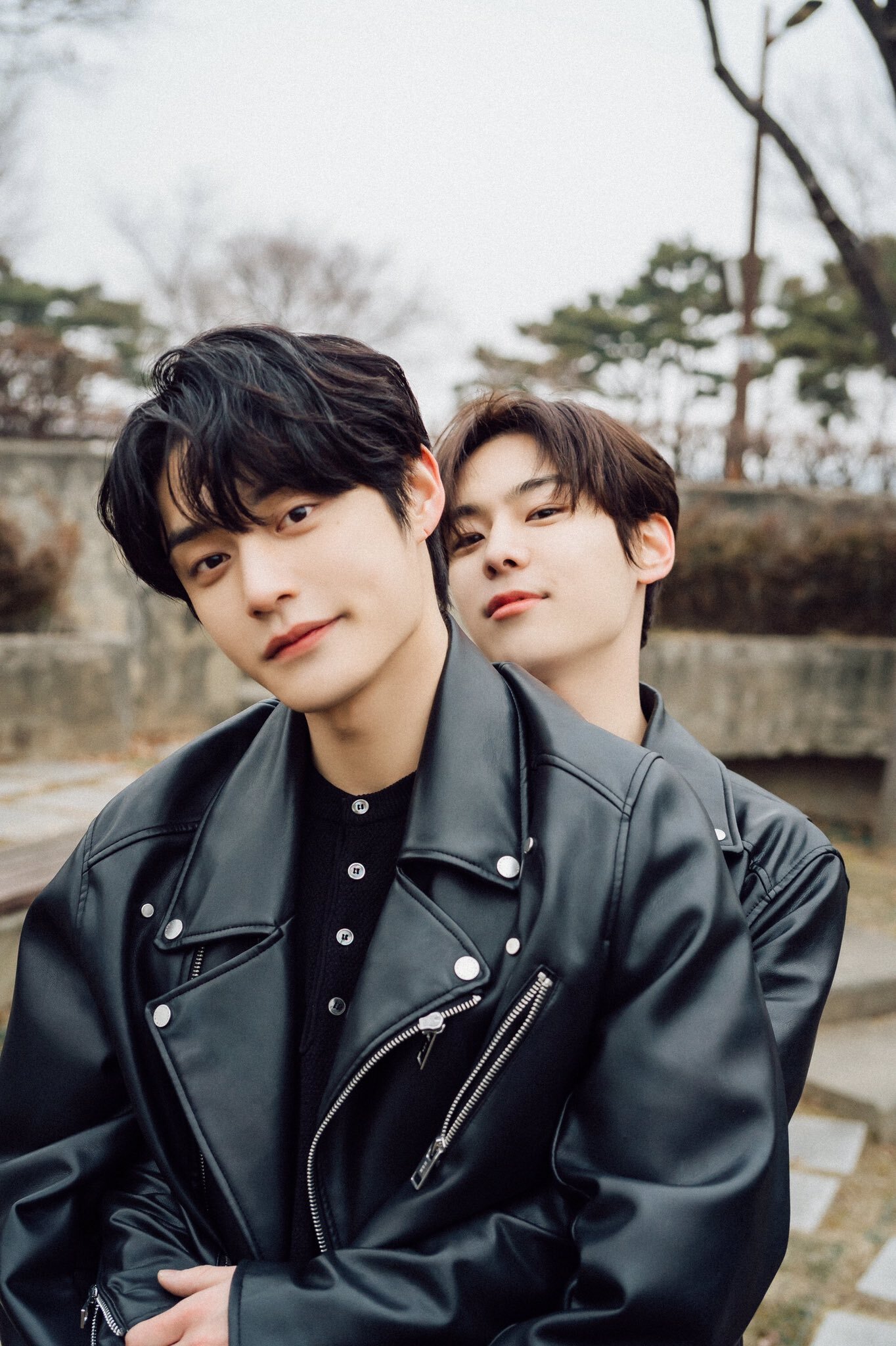 두번이나 같이 BL 드라마를 찍은 서바 출신 남자 가수 두명.....jpgif | 인스티즈