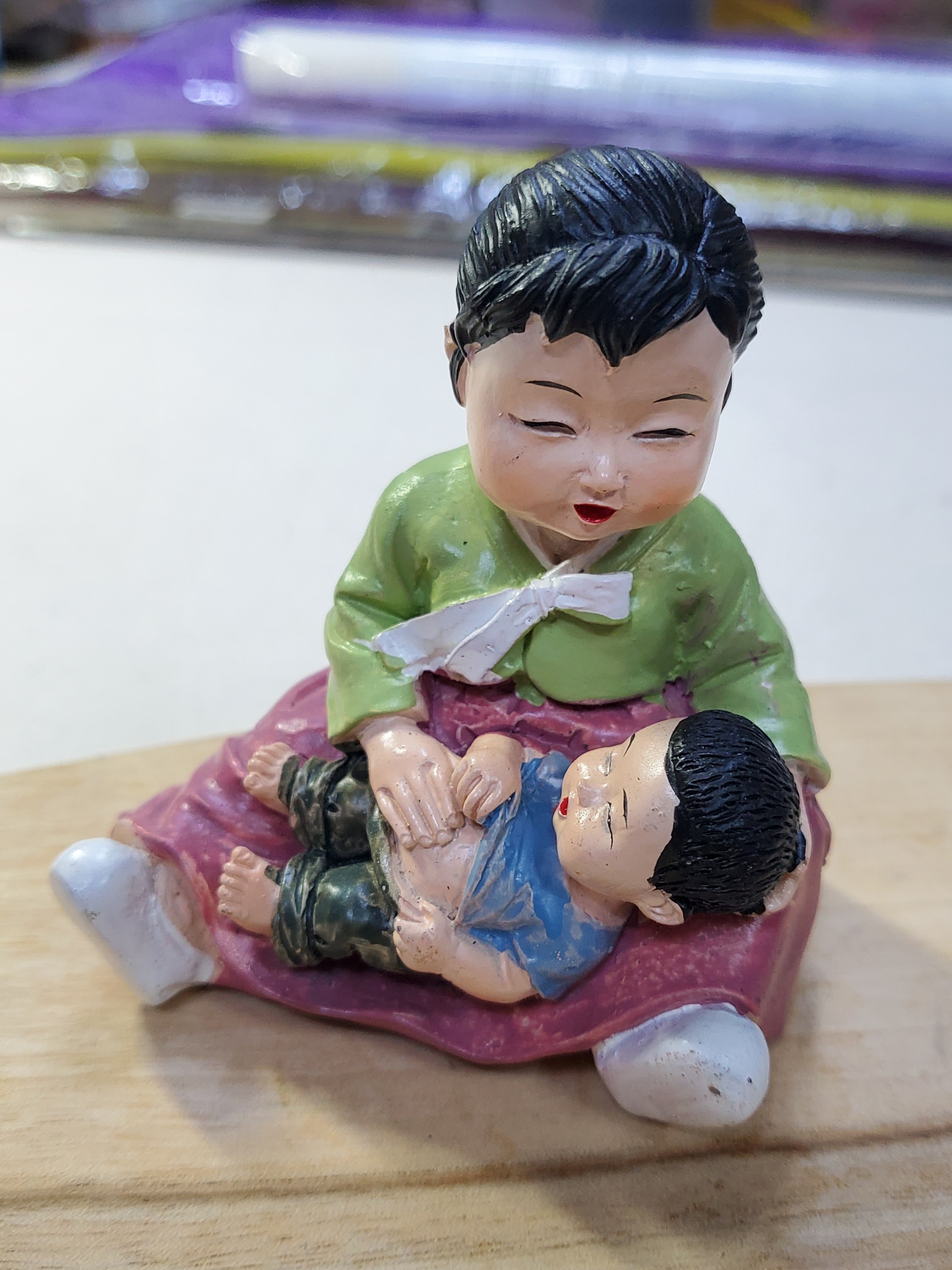 소곤소곤 이미지