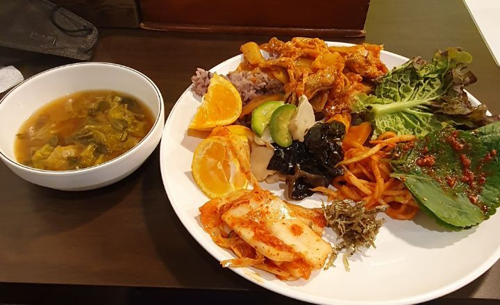 고향한식부페 이미지