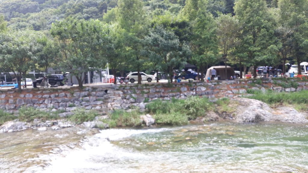 동상 힐링 캠핑장 이미지