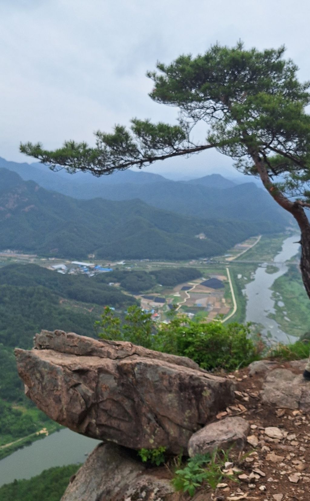 바위 포토죤 이미지
