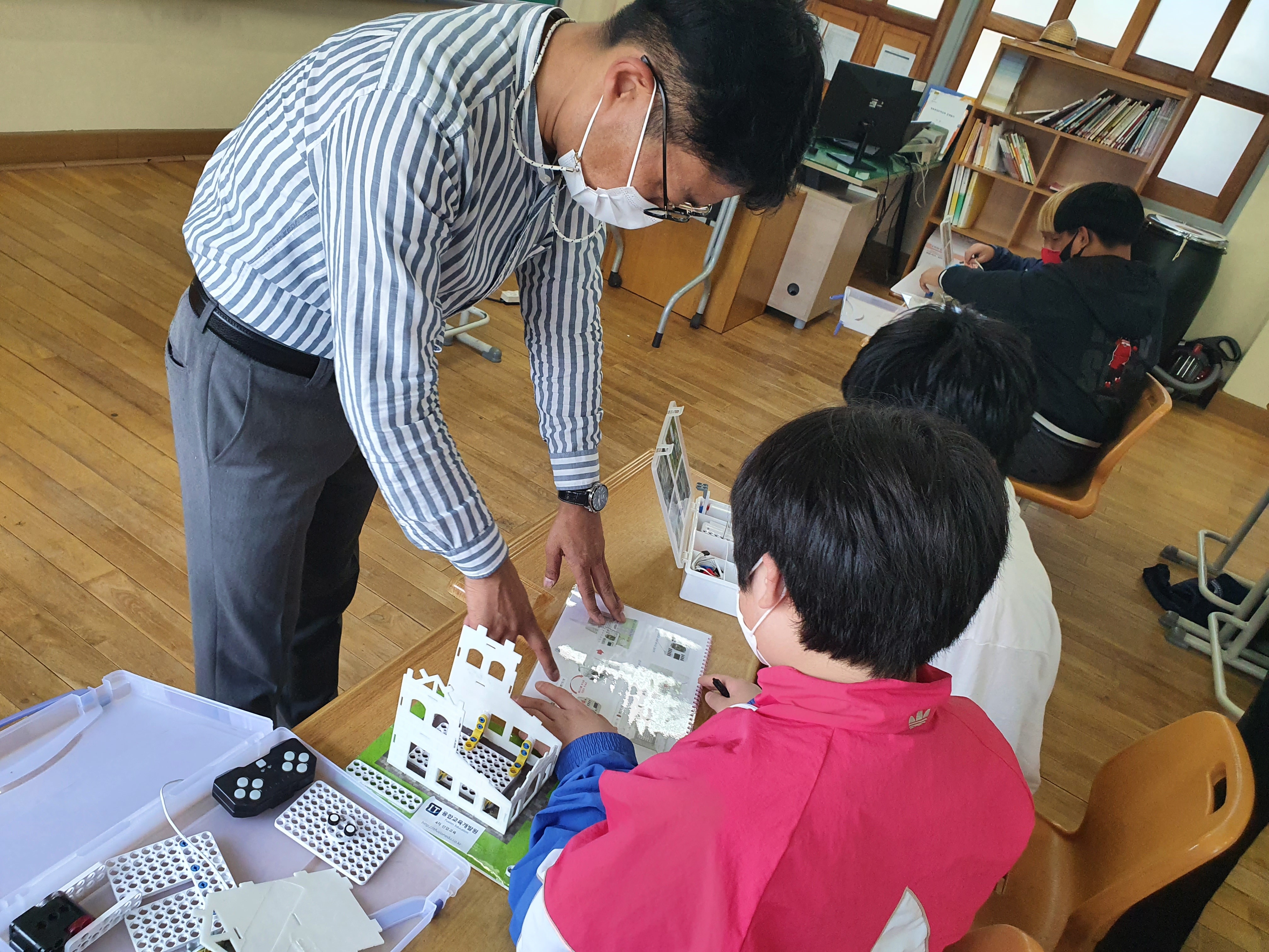 평동초등학교 이미지