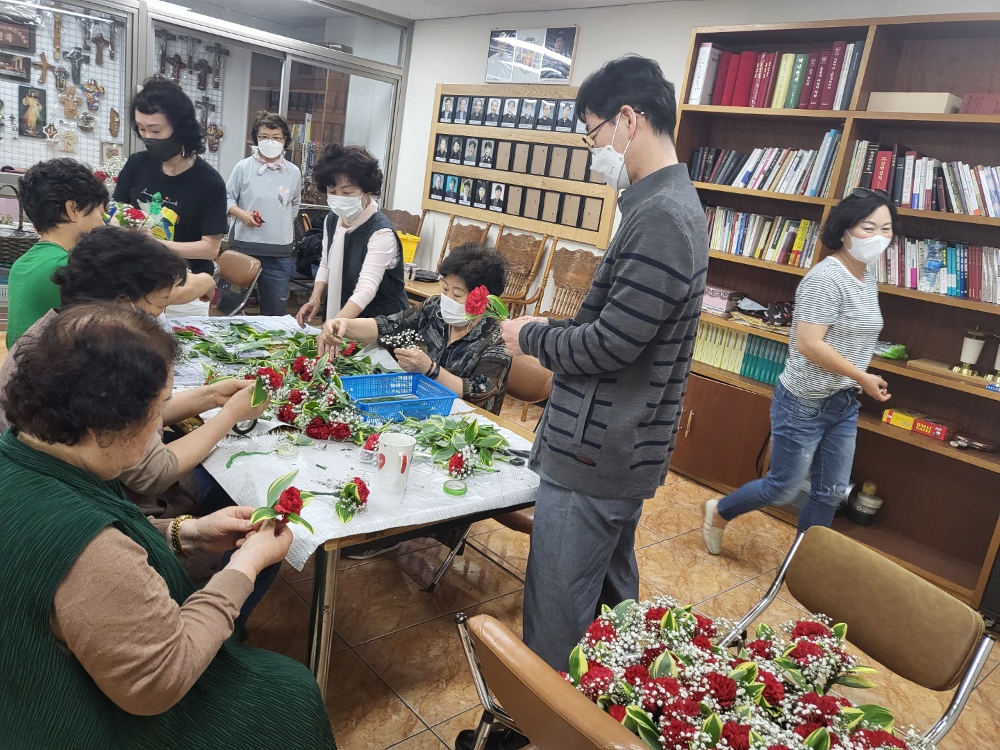 어버이날 카네이션 만들기 - 본당 앨범 - 성건성당 성건성당