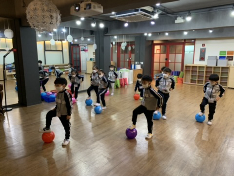 플럼트리 이미지