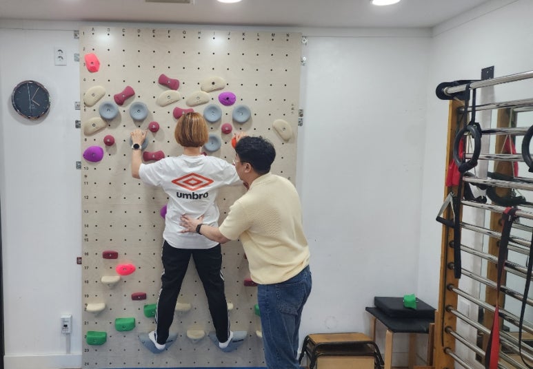 벽클라이밍 이미지