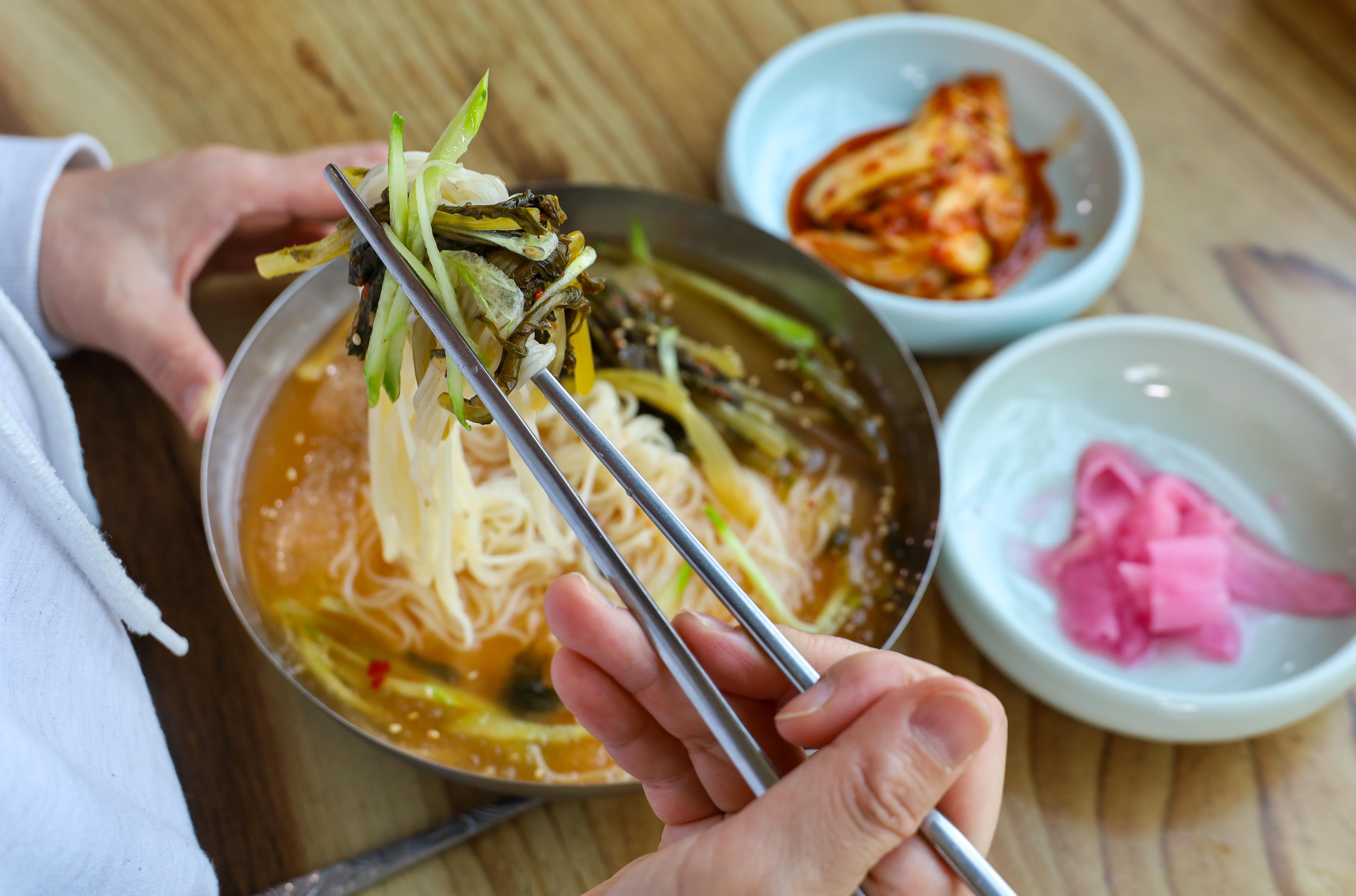 후루룩국수 이미지