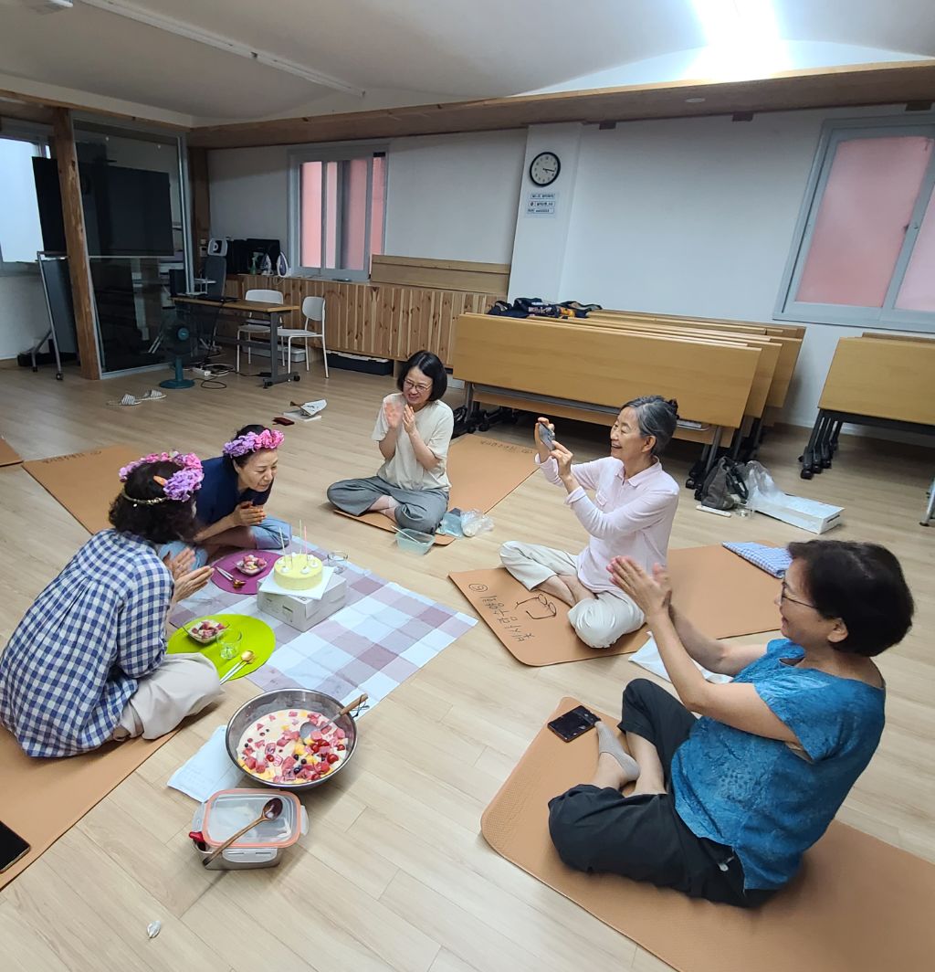 천사만물 이미지