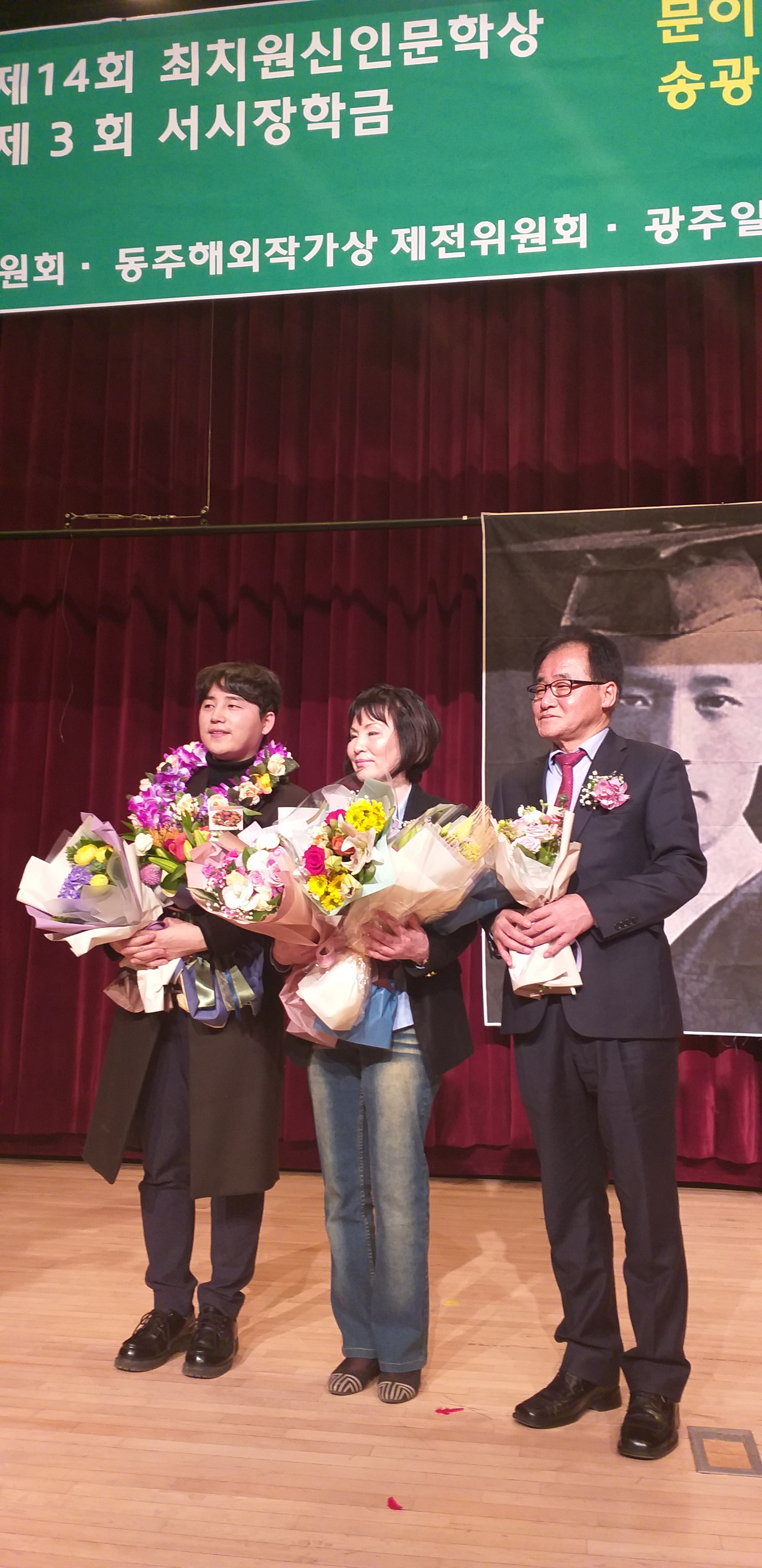 732280816c05f81f7fc7e76abb26475d68381897