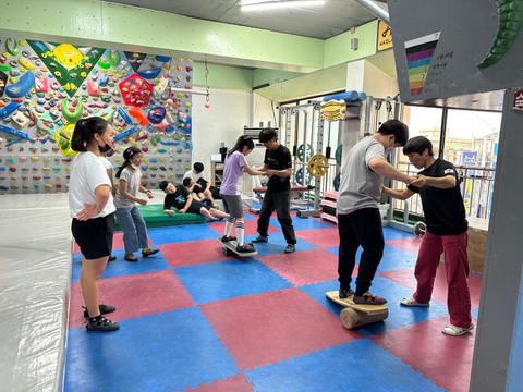 군산스포츠클라이밍센타 이미지