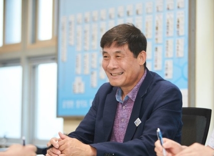 61afc2d022ea35a37d6d95cf3e18e0004b0ffbe8