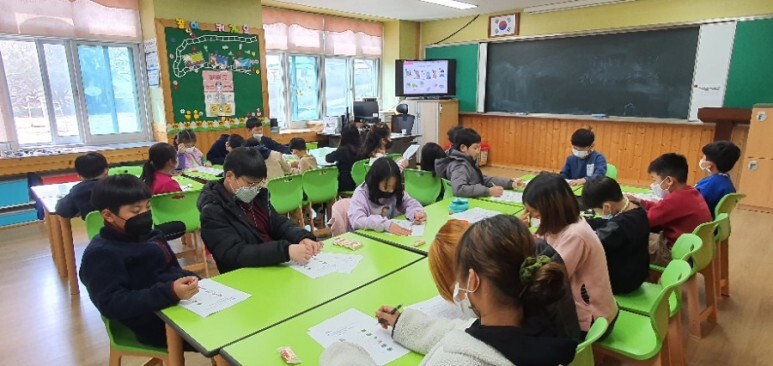 용남초등학교 이미지