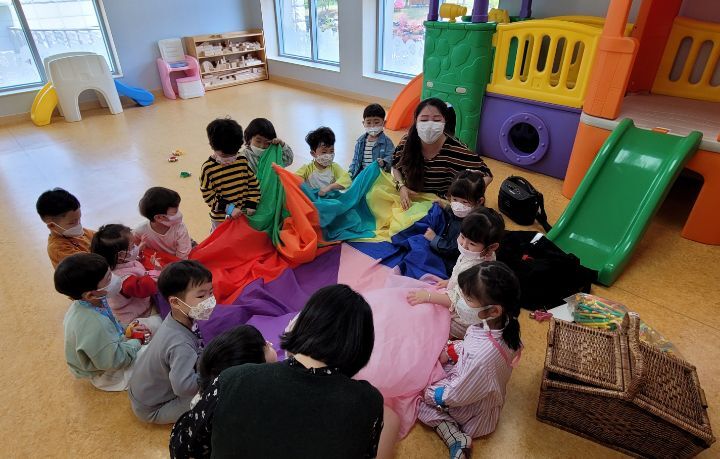 둘둘말은김밥 이미지