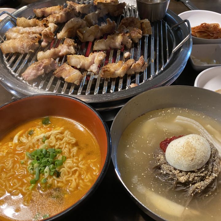 흑돈애 이미지