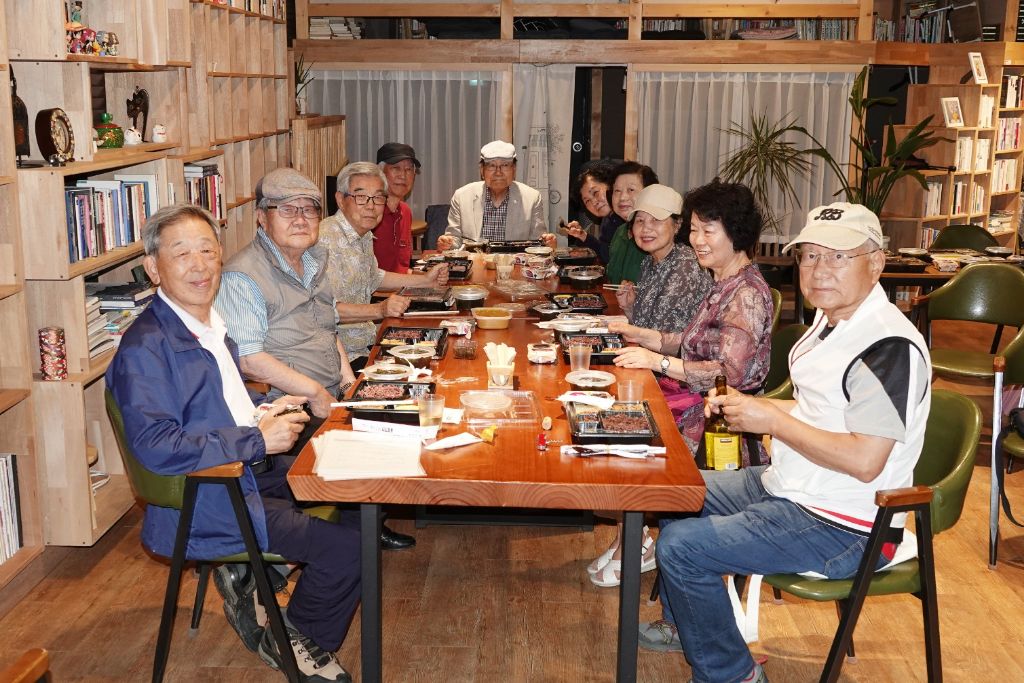 북카페 시오리 이미지
