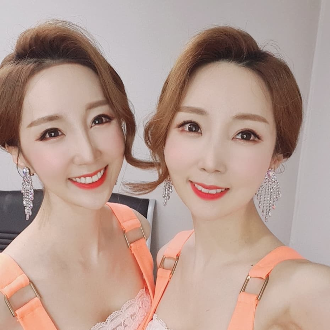 윙크 이미지