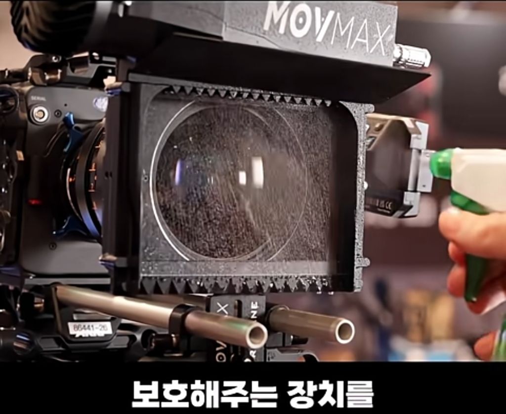 카메라 렌즈에 물이 튀지 않는 비결 | 인스티즈