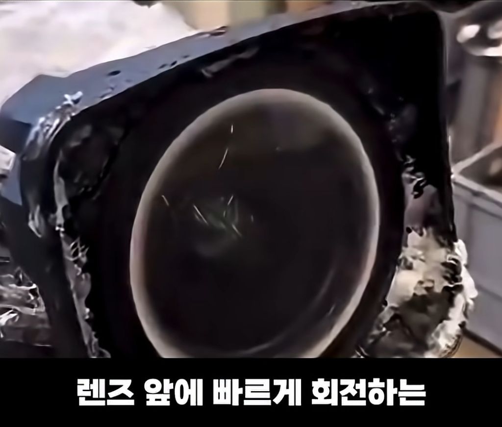 카메라 렌즈에 물이 튀지 않는 비결 | 인스티즈