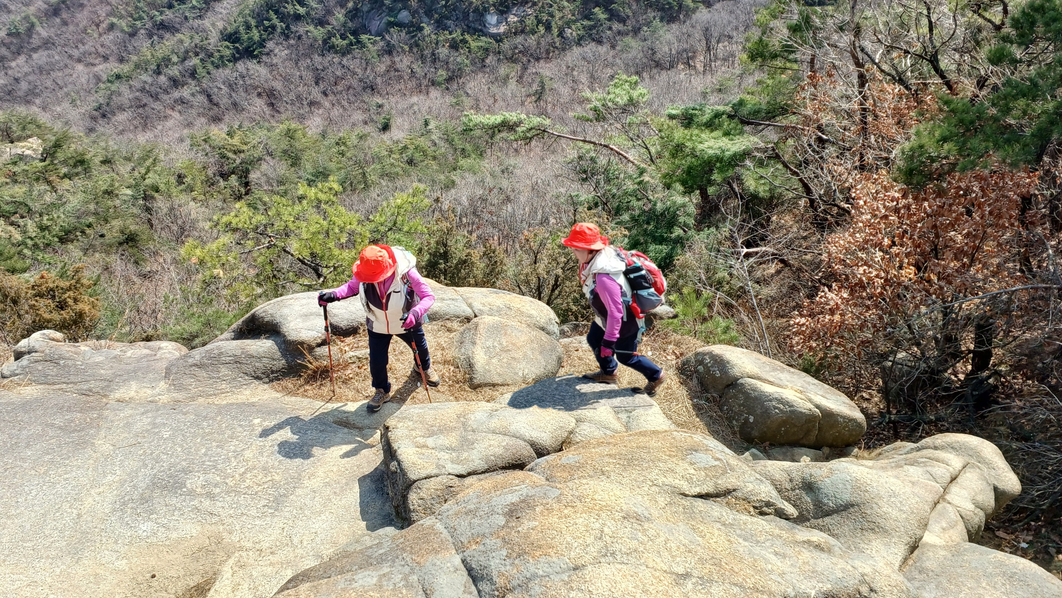 마당바위 이미지